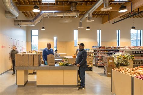 Ballard food bank - Sep 16, 2021 · Then the pandemic hit, and numbers skyrocketed. In February 2020, 3,200 people visited Ballard Food Bank or received food deliveries; in April 2021, that number had more than doubled to nearly 6,800 in a single month! Many people have never been to a food bank before, but the loss of jobs and income were devastating. 